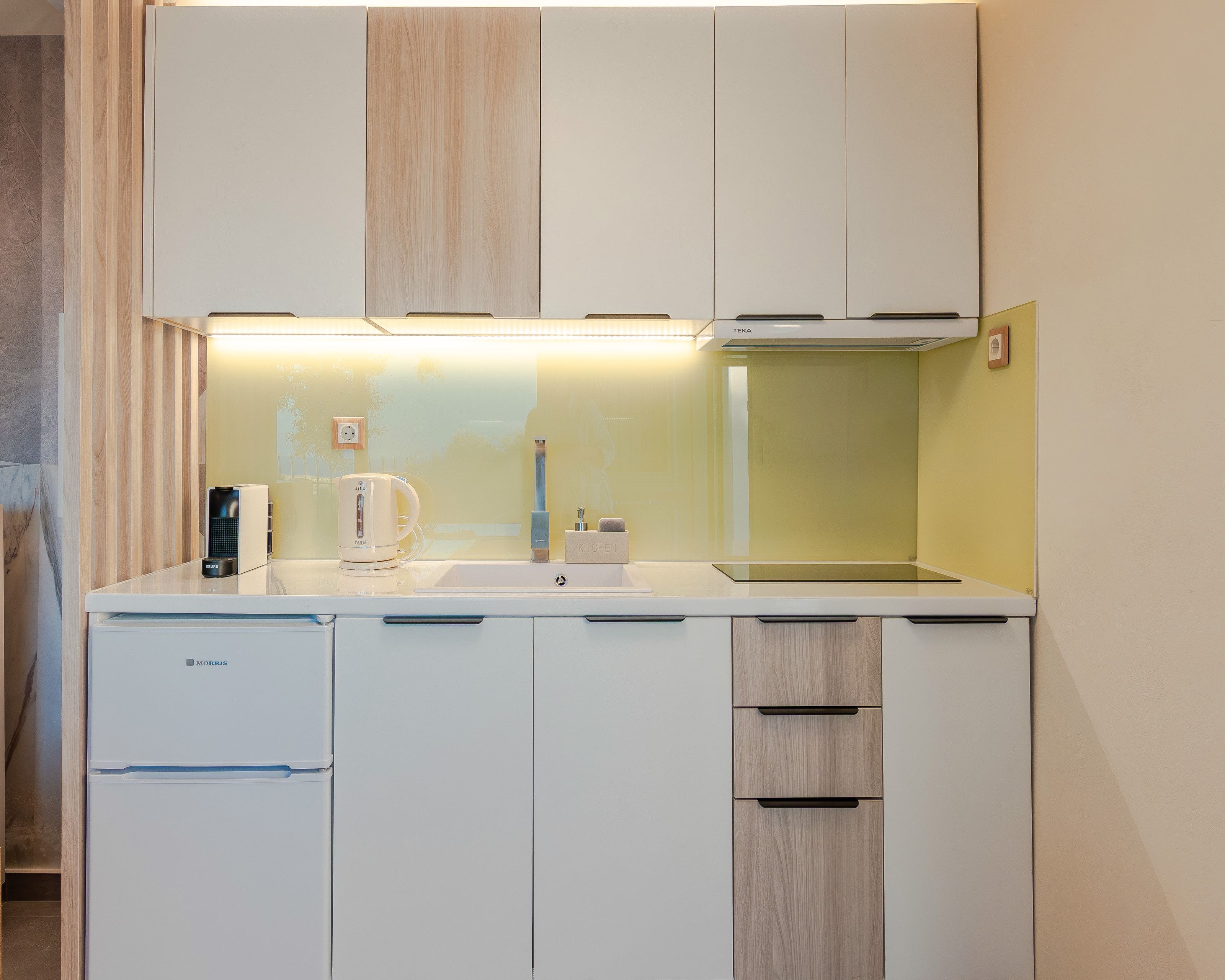 Studio kitchenette